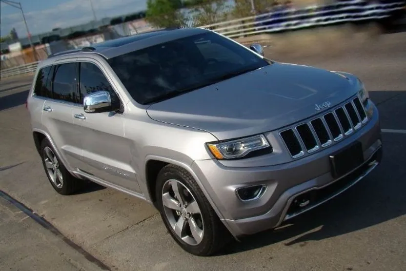 2015 Jeep Grand Cherokee Overland photo 1