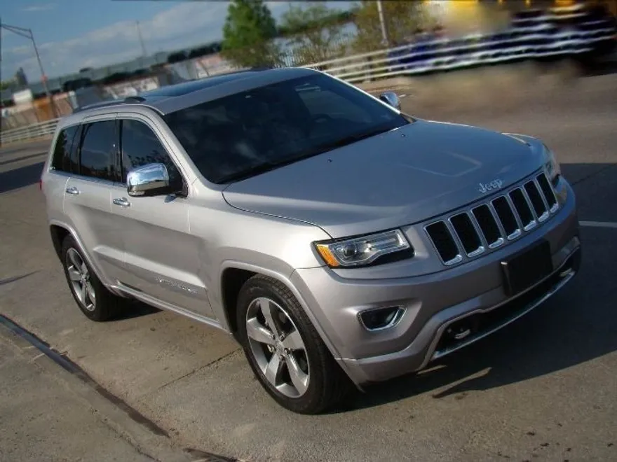 2015 Jeep Grand Cherokee Overland photo 1