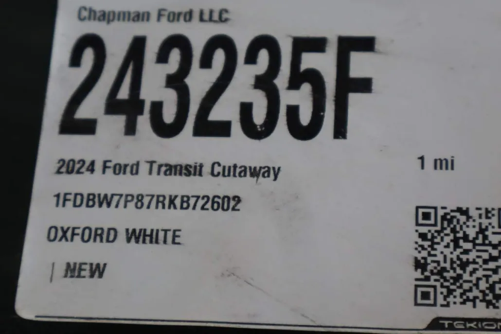 2024 Ford Transit Cutaway Chassis photo 1
