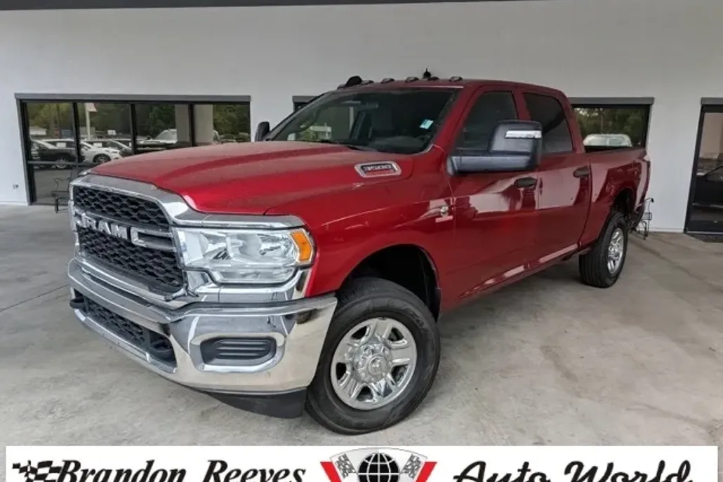 2023 Ram 3500 Tradesman photo 1