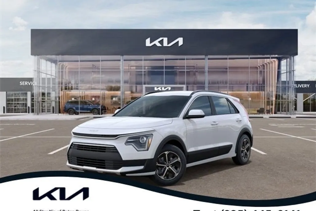 2025 Kia Niro LX photo 1