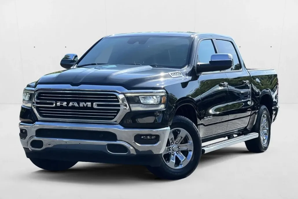 2023 Ram 1500 Laramie photo 1