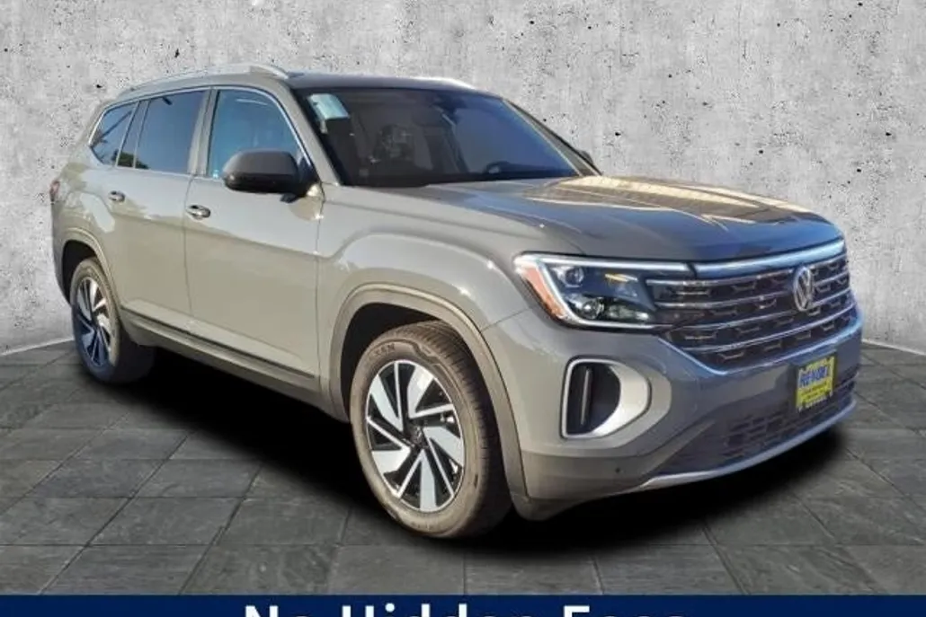 2025 Volkswagen Atlas SEL photo 1