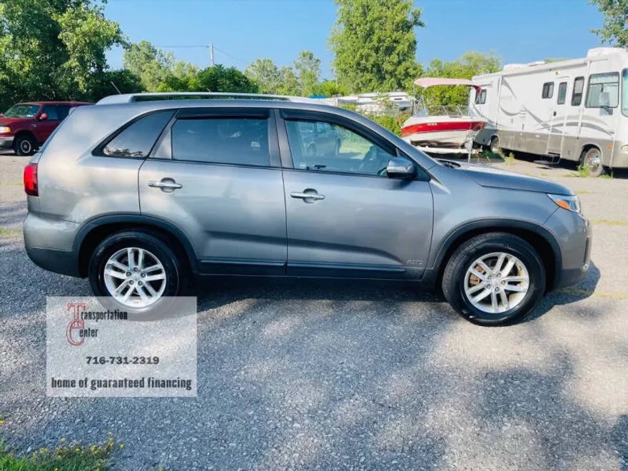 2015 Kia Sorento LX photo 1