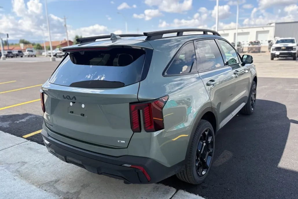 2026 Kia Sorento photo 1