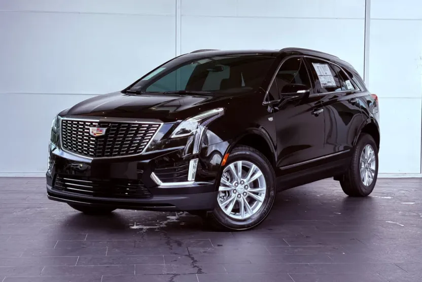 2025 Cadillac XT5 Luxury photo 1