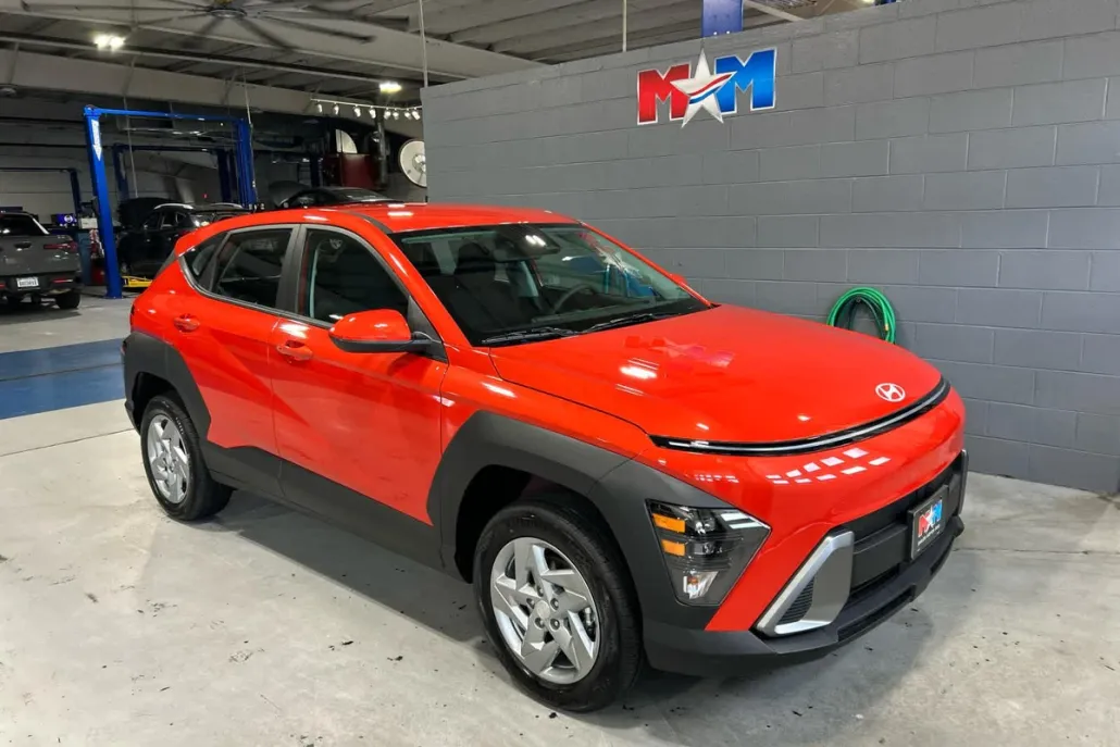 2026 Hyundai Kona SE photo 1