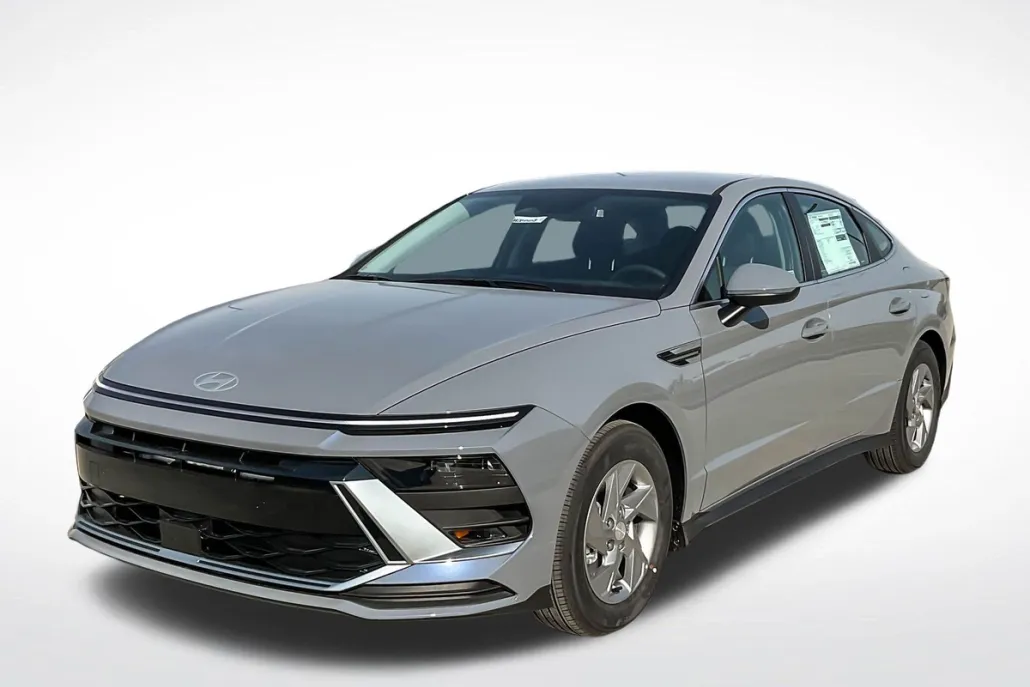 2025 Hyundai Sonata SE photo 1