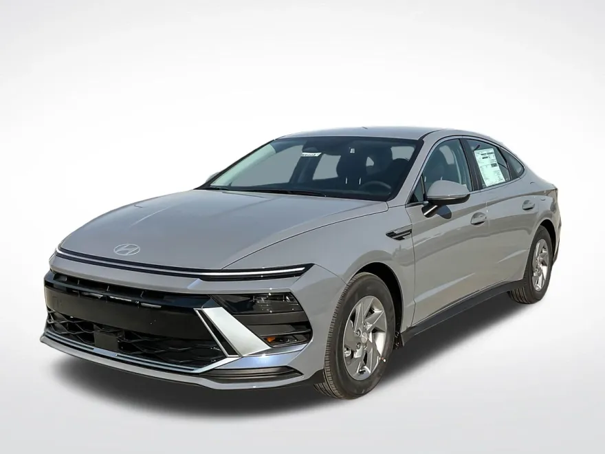 2025 Hyundai Sonata SE photo 1