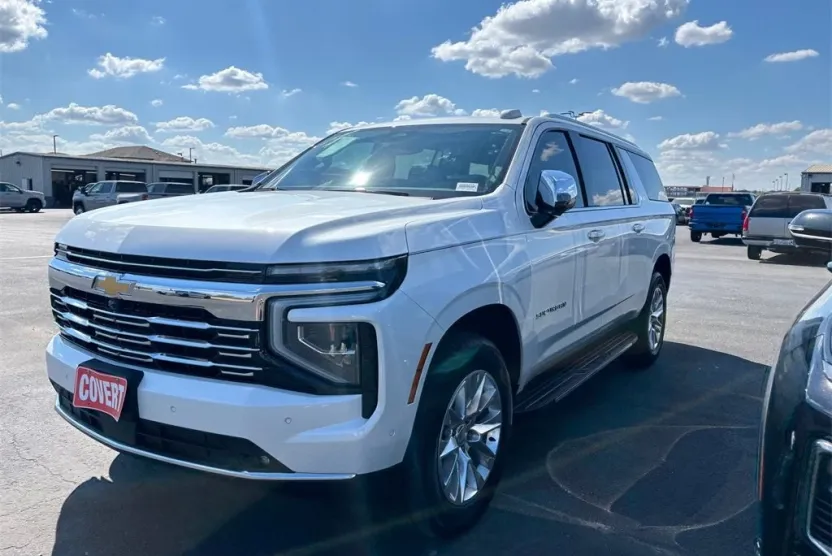 2025 Chevrolet Suburban Premier photo 1