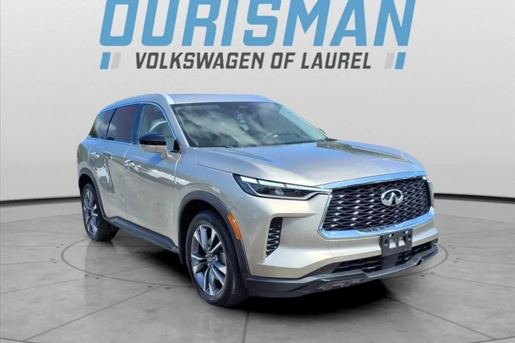 2023 Infiniti QX60 Luxe photo 1