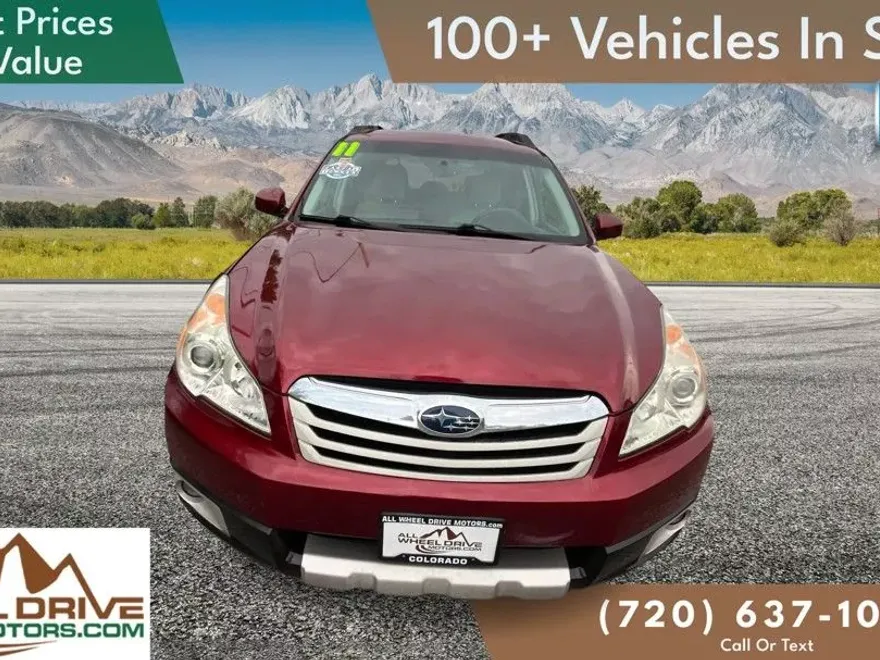 2011 Subaru Outback 2.5i Premium photo 1