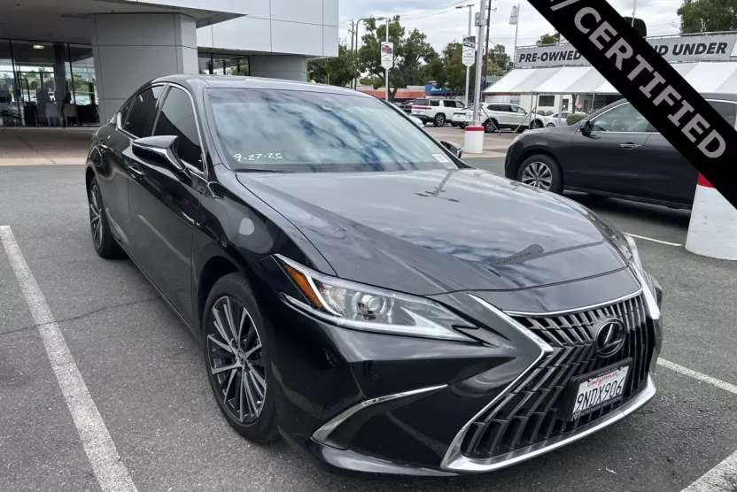 2024 Lexus ES 300h Premium photo 1