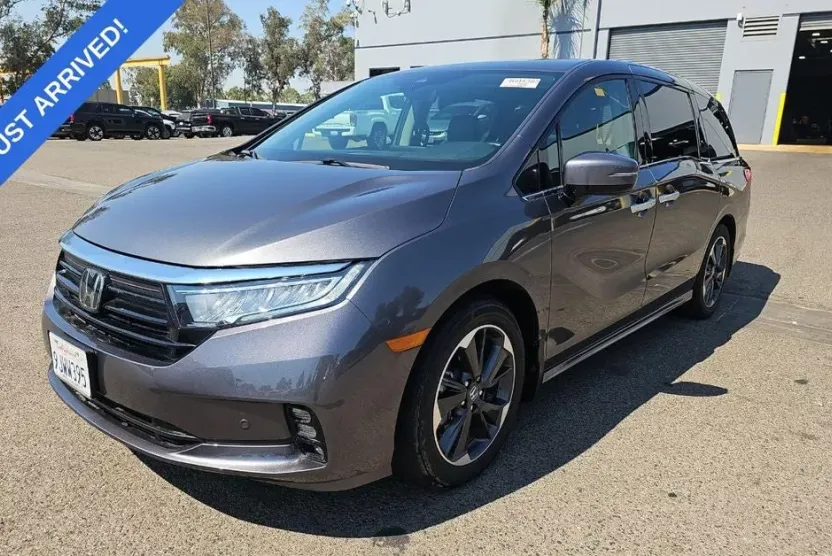 2024 Honda Odyssey Elite photo 1