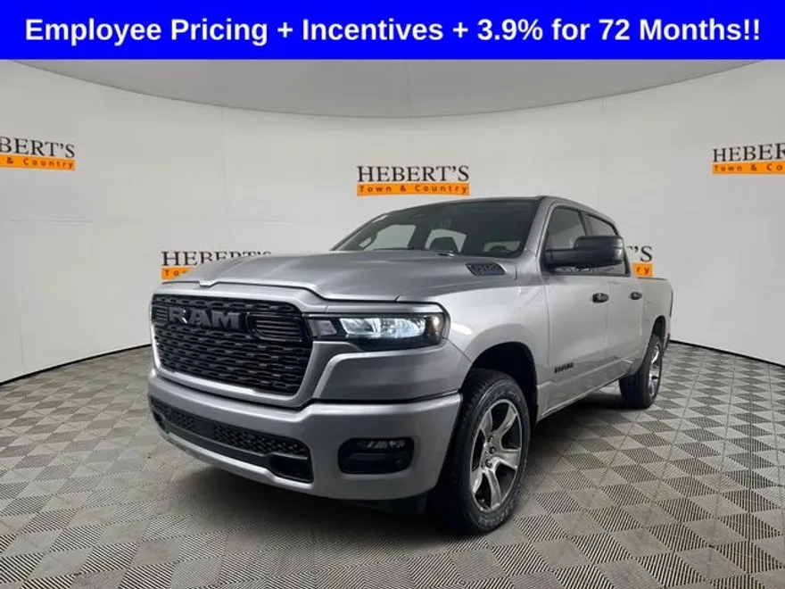 2025 Ram 1500 Tradesman photo 1