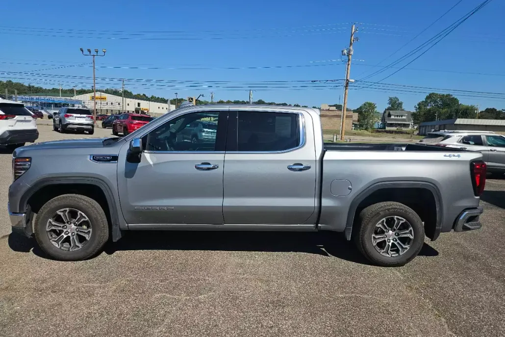 2025 Gmc Sierra 1500 SLT photo 1