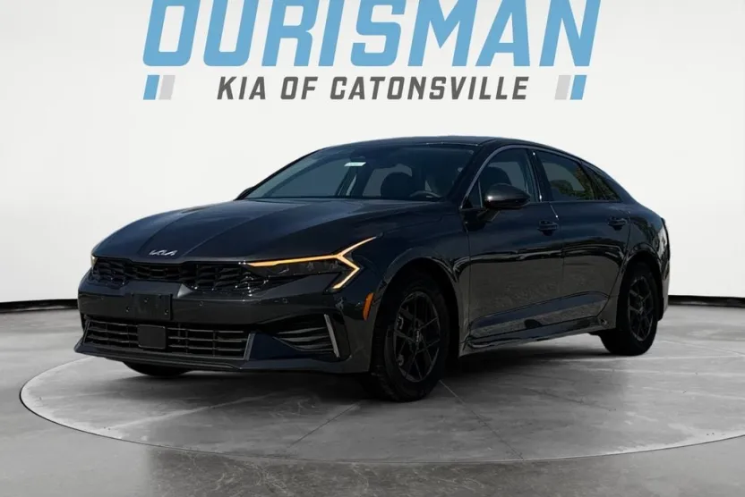 2025 Kia K5 LXS photo 1