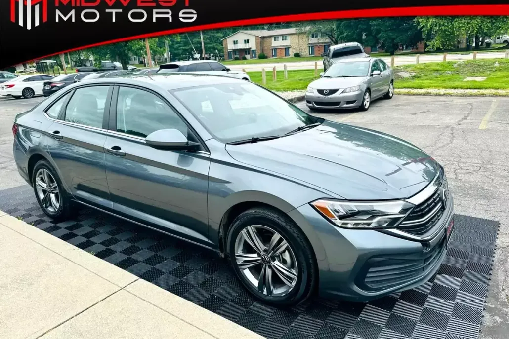 2024 Volkswagen Jetta SE photo 1