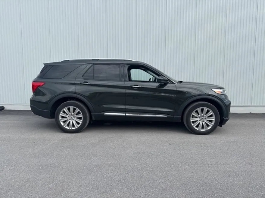 2023 Ford Explorer Limited photo 1