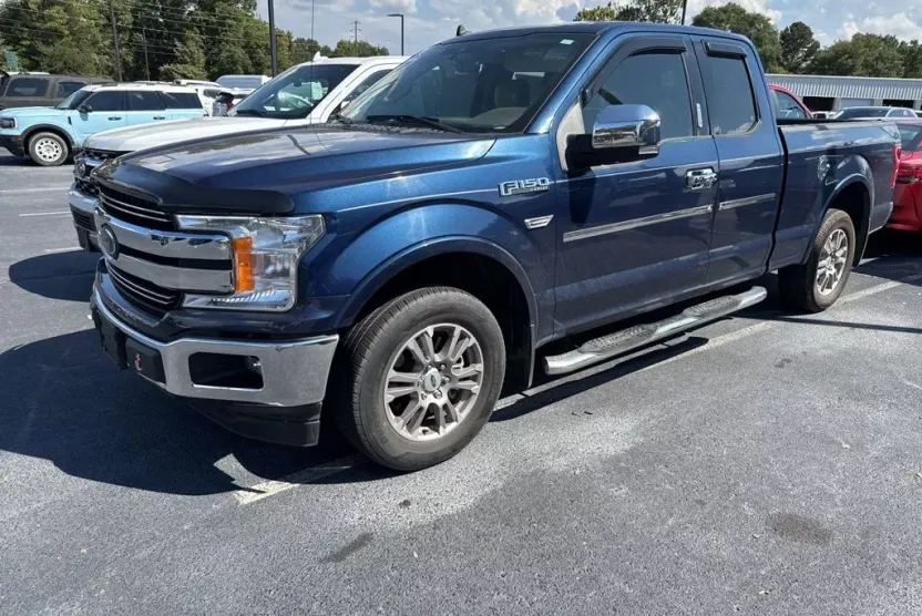2019 Ford F-150 Lariat photo 1