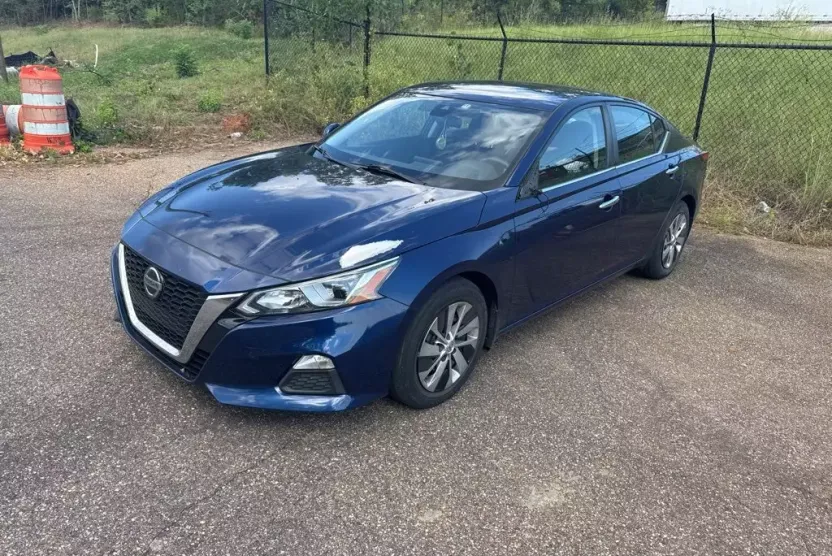 2021 Nissan Altima 2.5 S photo 1