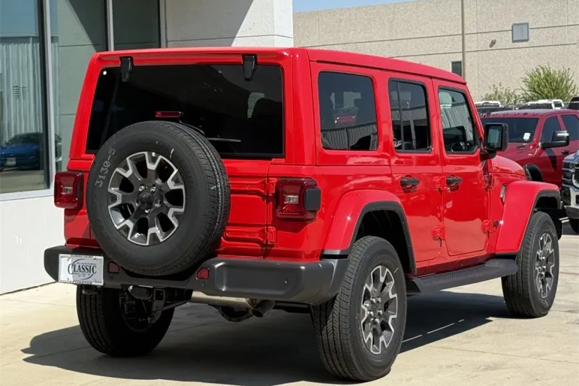 2025 Jeep Wrangler Sahara photo 1