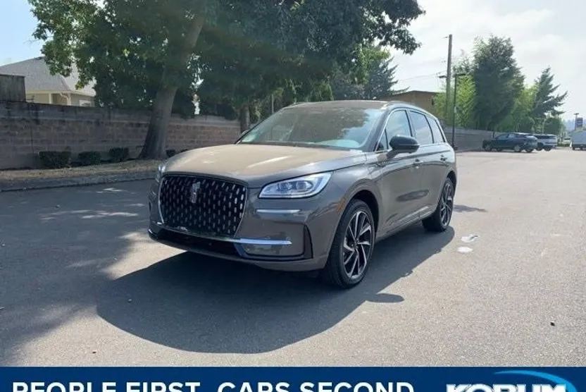 2025 Lincoln Corsair Grand Touring photo 1
