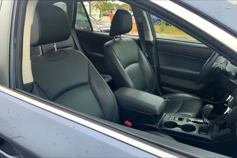 2018 Subaru Outback 2.5i photo 1