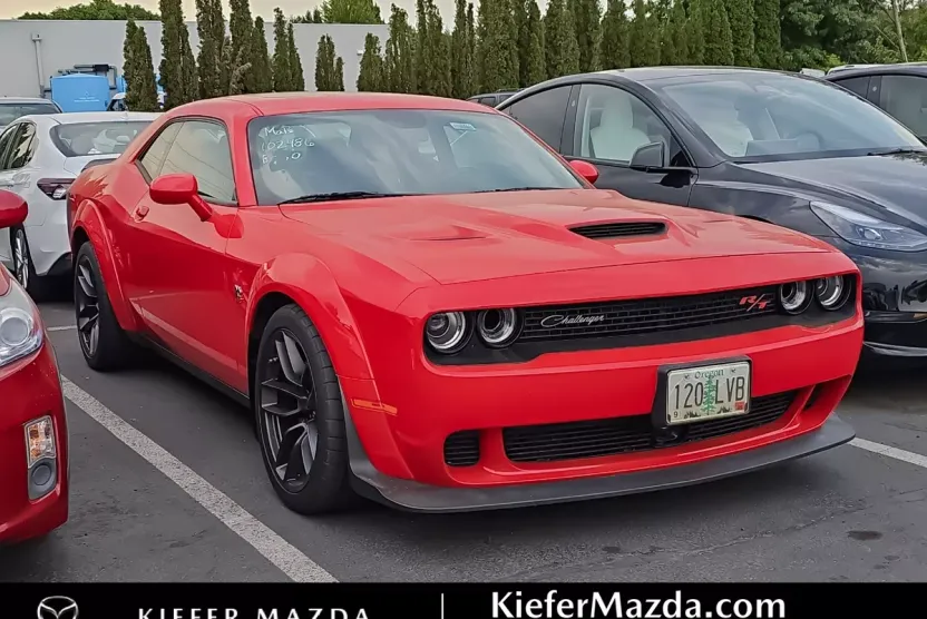2019 Dodge Challenger R/T Scat Pack Widebody photo 1