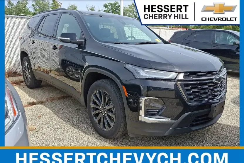 2023 Chevrolet Traverse RS photo 1