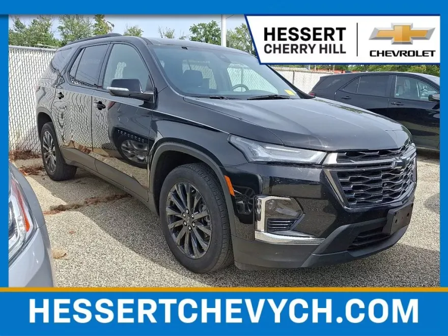 2023 Chevrolet Traverse RS photo 1
