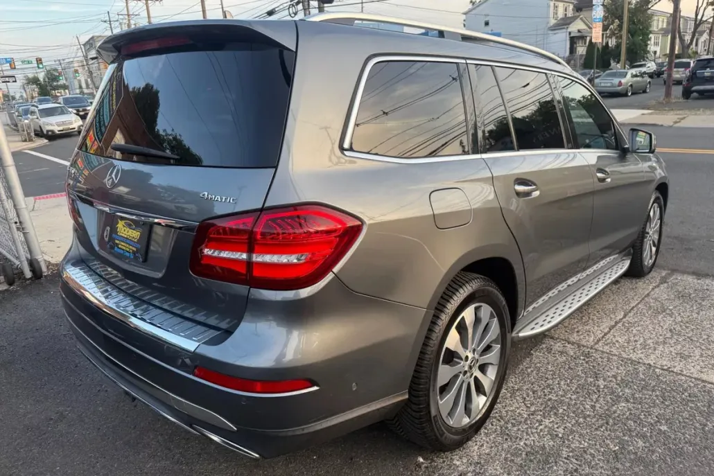2017 Mercedes Benz GLS 450 photo 1