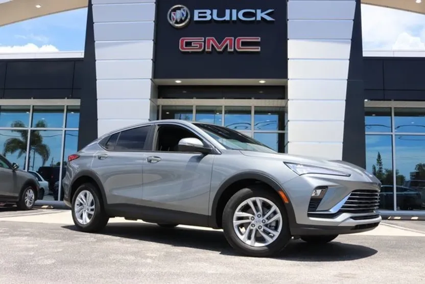 2025 Buick Envista Preferred photo 1
