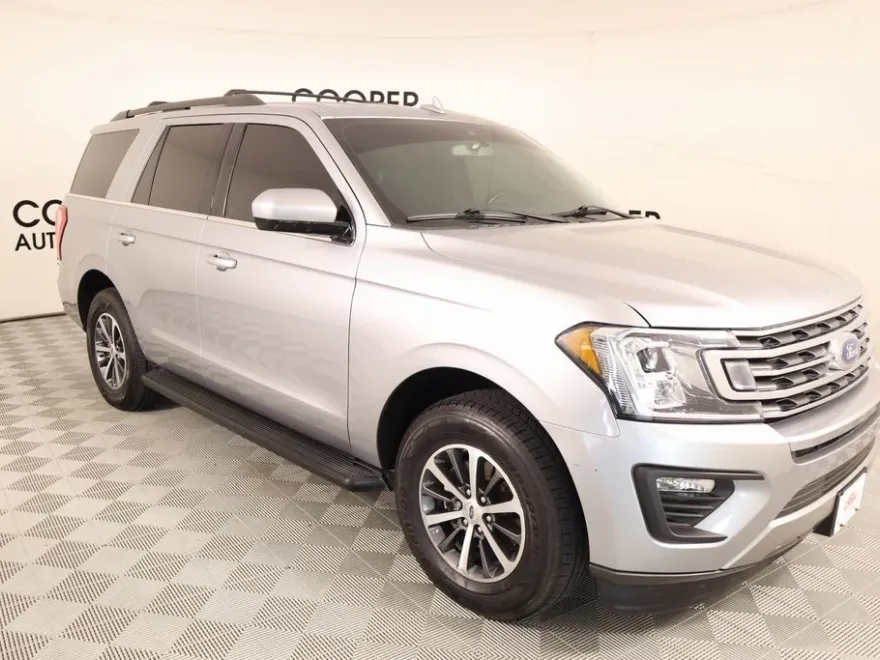 2021 Ford Expedition XLT photo 1