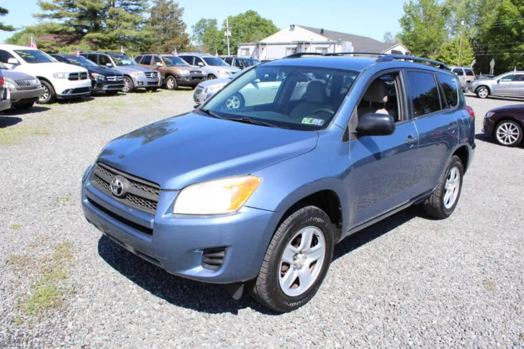 2011 Toyota RAV4 Base photo 1