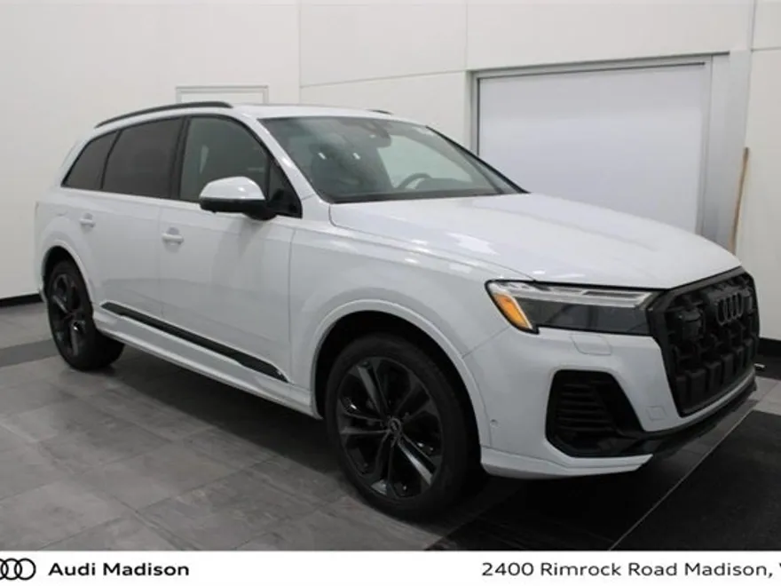 2025 Audi Q7 55 Premium Plus photo 1