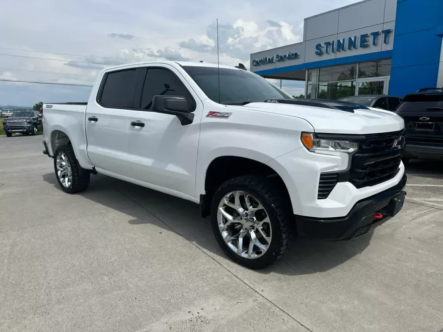 2023 Chevrolet Silverado 1500 LT Trail Boss photo 1
