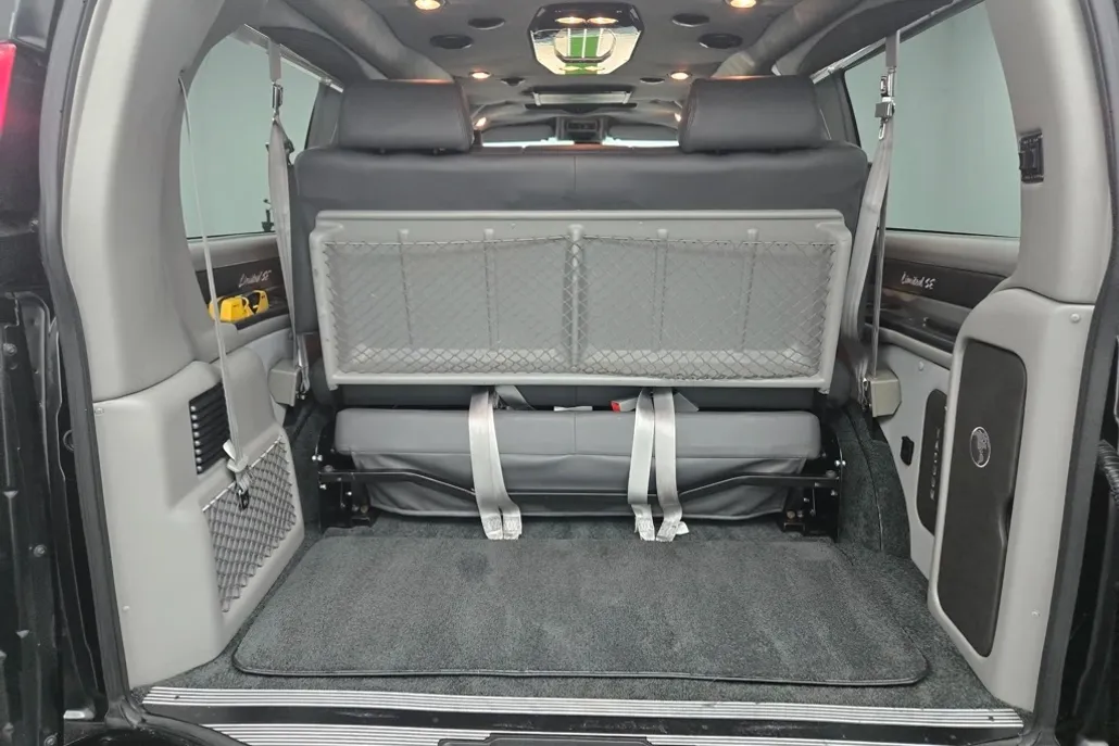 2019 Chevrolet Express Conversion Van photo 1