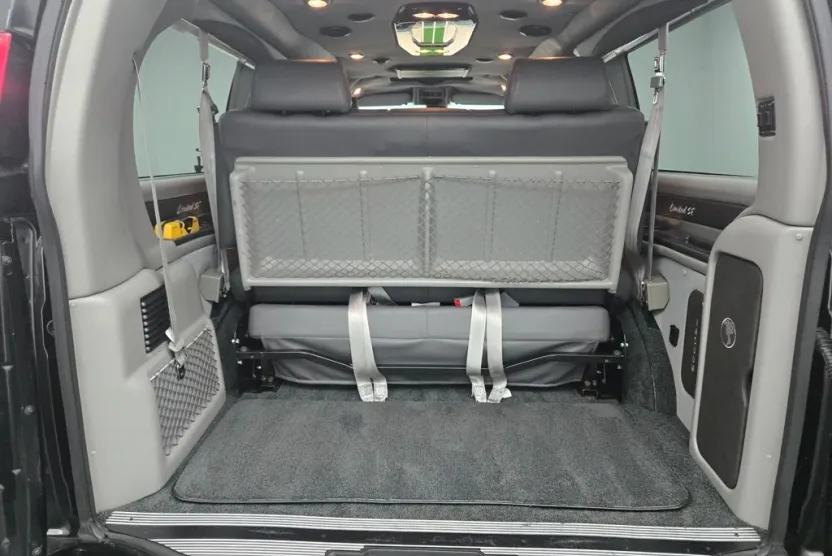 2019 Chevrolet Express Conversion Van photo 1