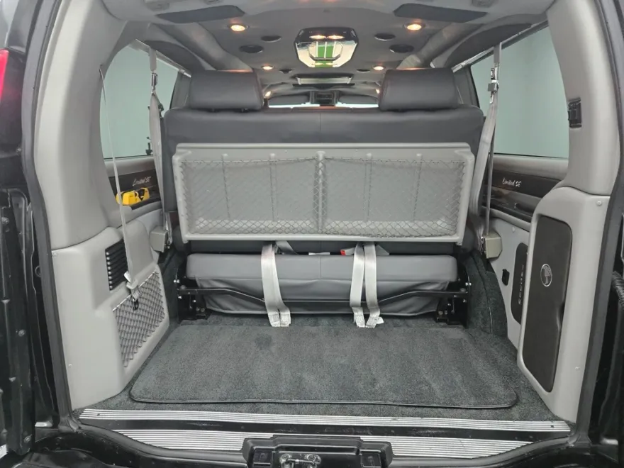 2019 Chevrolet Express Conversion Van photo 1