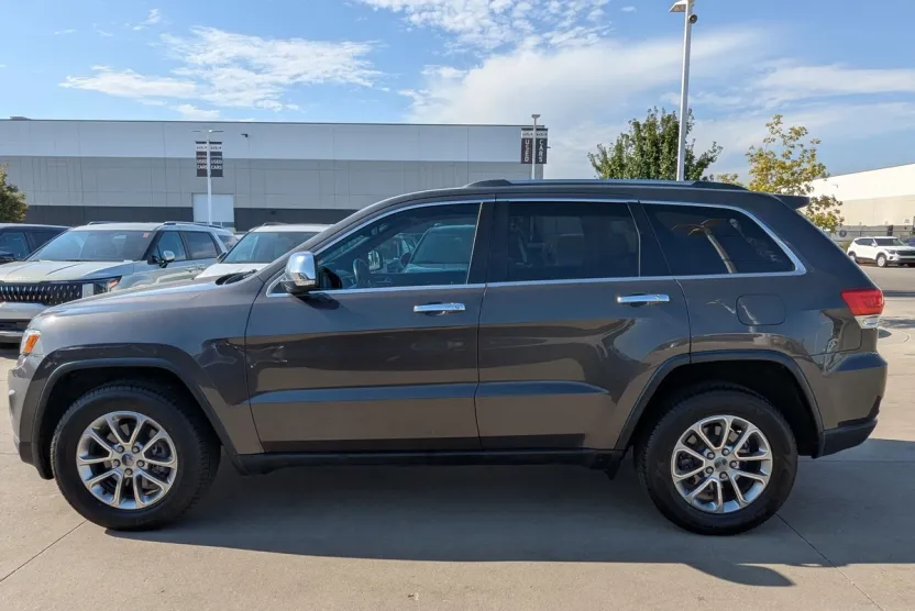 2015 Jeep Grand Cherokee Limited photo 1