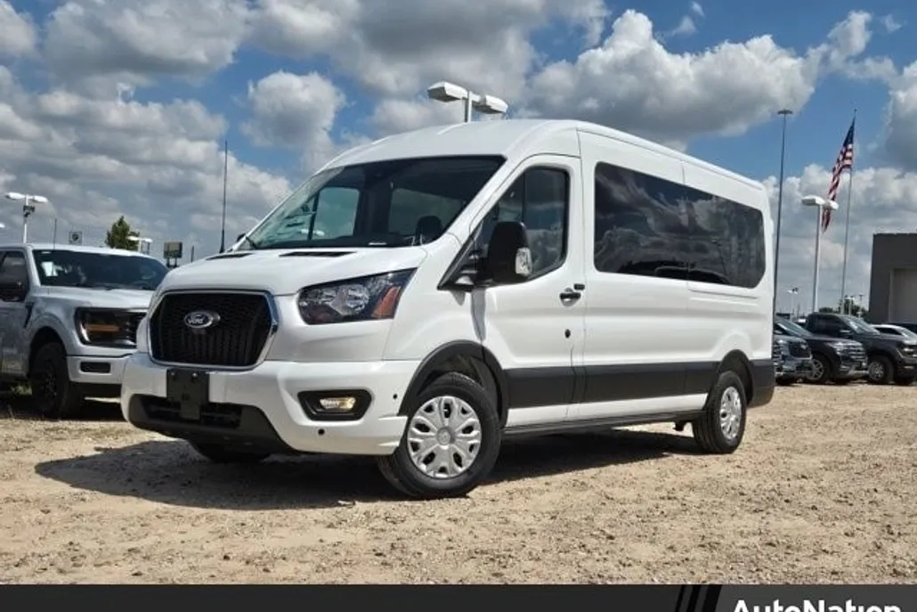 2025 Ford Transit photo 1