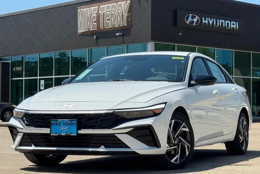 2025 Hyundai Elantra Hybrid SEL Sport photo 1