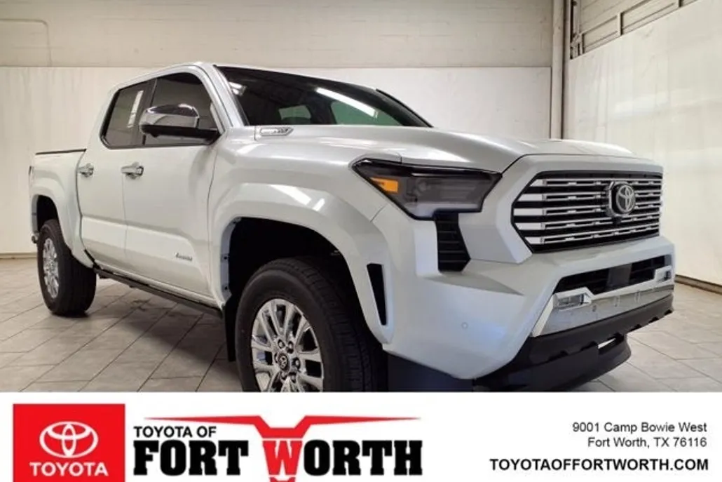 2025 Toyota Tacoma Limited photo 1