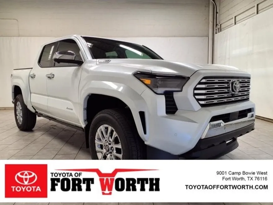 2025 Toyota Tacoma Limited photo 1
