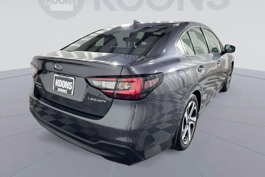 2022 Subaru Legacy Limited photo 1