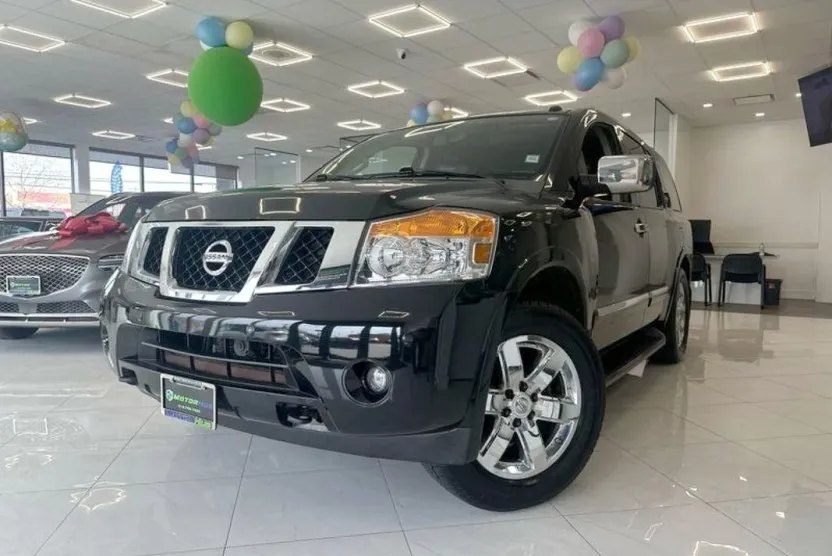 2013 Nissan Armada Platinum photo 1