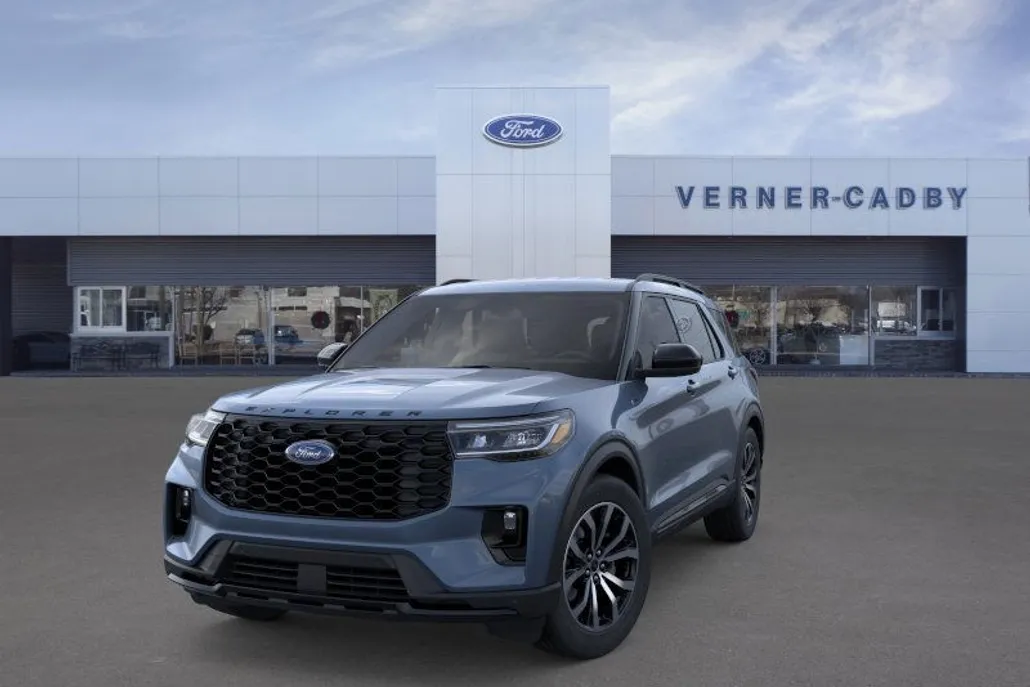 2025 Ford Explorer ST-Line photo 1