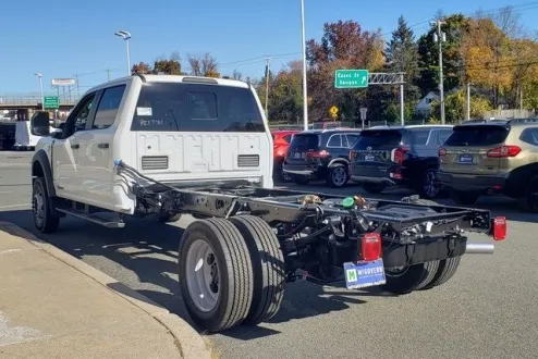 2024 Ford F-450 XL photo 2