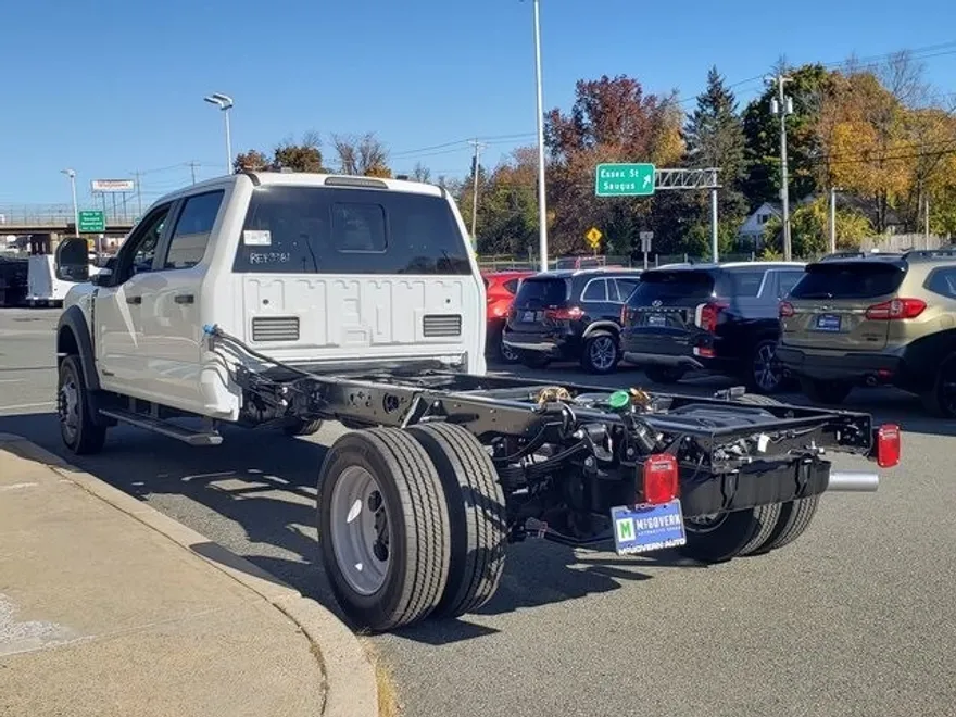 2024 Ford F-450 XL photo 2